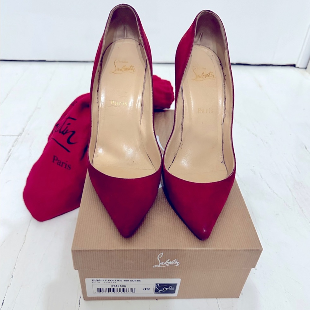 Pigalle Follies
100 mm Pumps - Suede - Red
